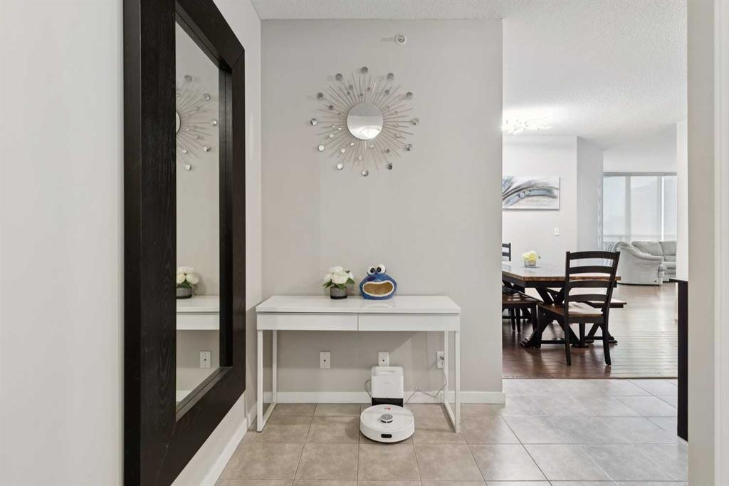 Picture for 807, 325 3 Street SE