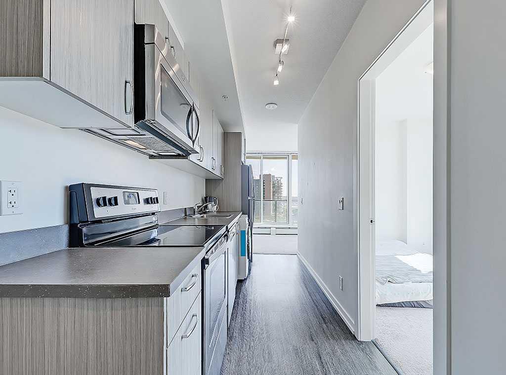 Picture for 912, 450 8 Avenue SE