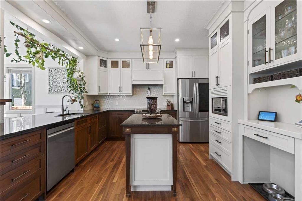 Picture for 917 Channelside Road SW