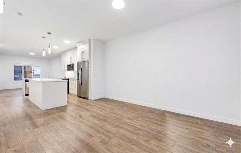 Picture for 7411 202 Avenue SE