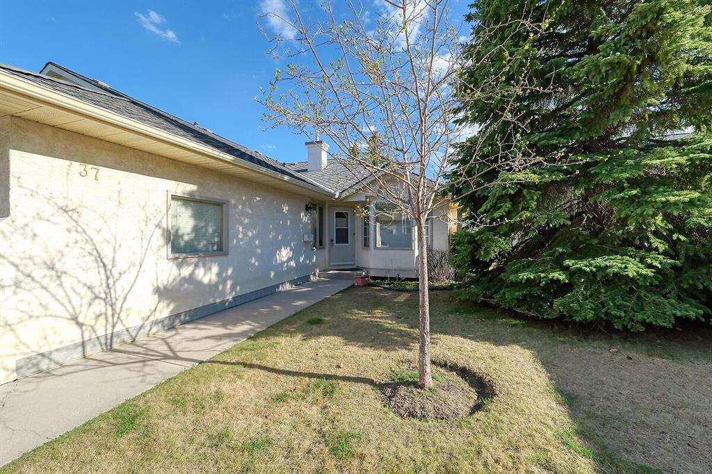 Picture for 37 Edgepark Villas NW