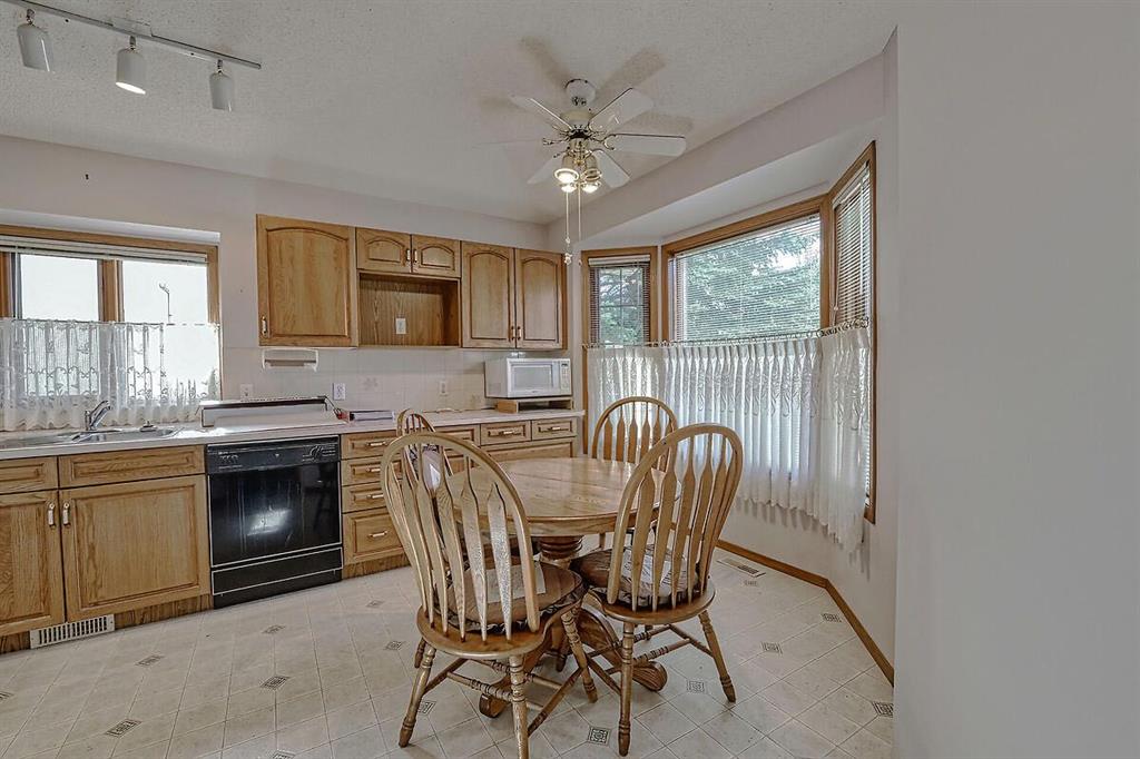 Picture for 37 Edgepark Villas NW