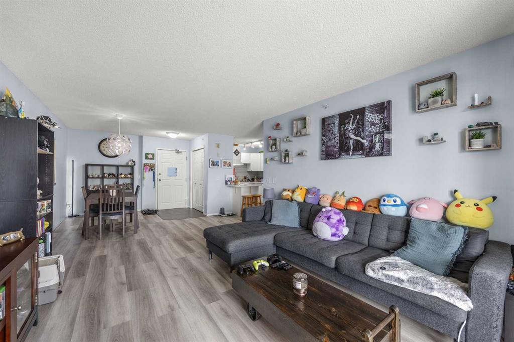 Picture for 412, 9 Country Village Bay NE