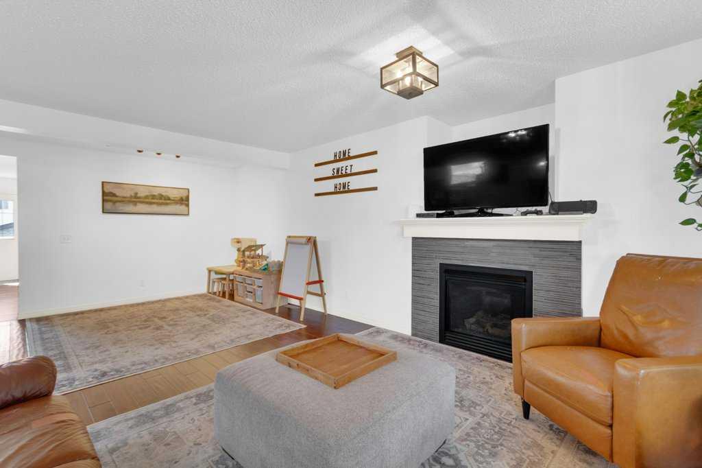 Picture for 17 Drake Landing Way 