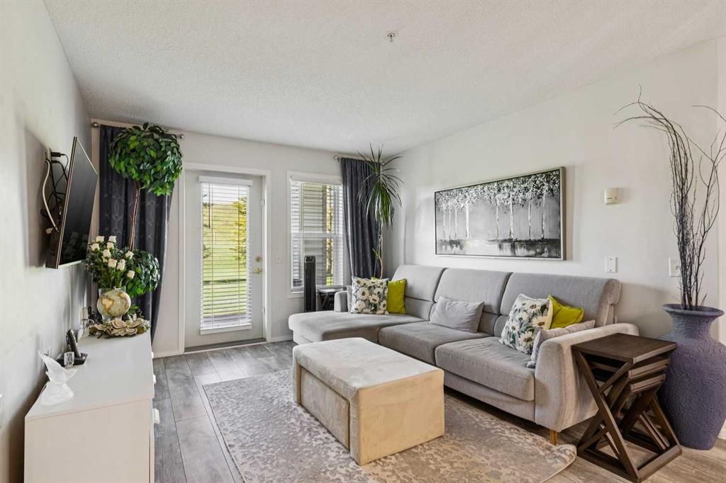 Picture for 139, 5000 Somervale Court SW