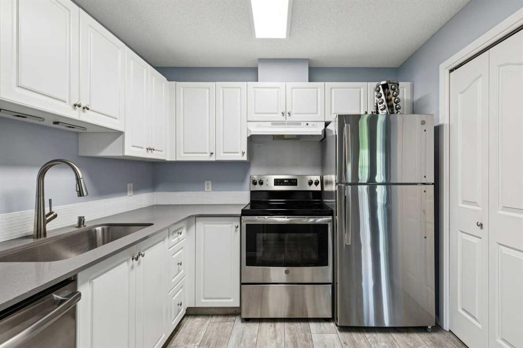 Picture for 139, 5000 Somervale Court SW