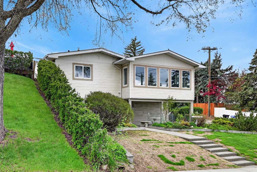 Picture for 11 Selkirk Drive SW