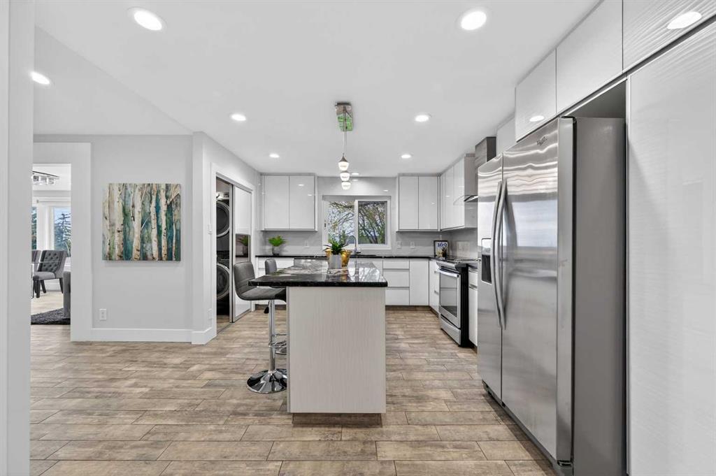 Picture for 11 Selkirk Drive SW