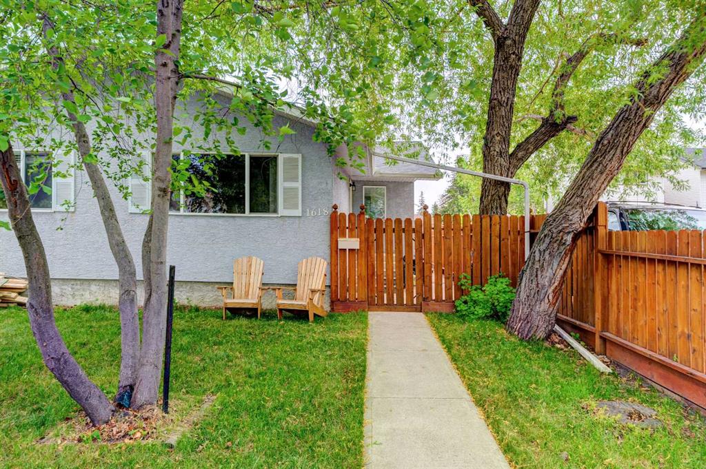 Picture for 1618 43 Street SW