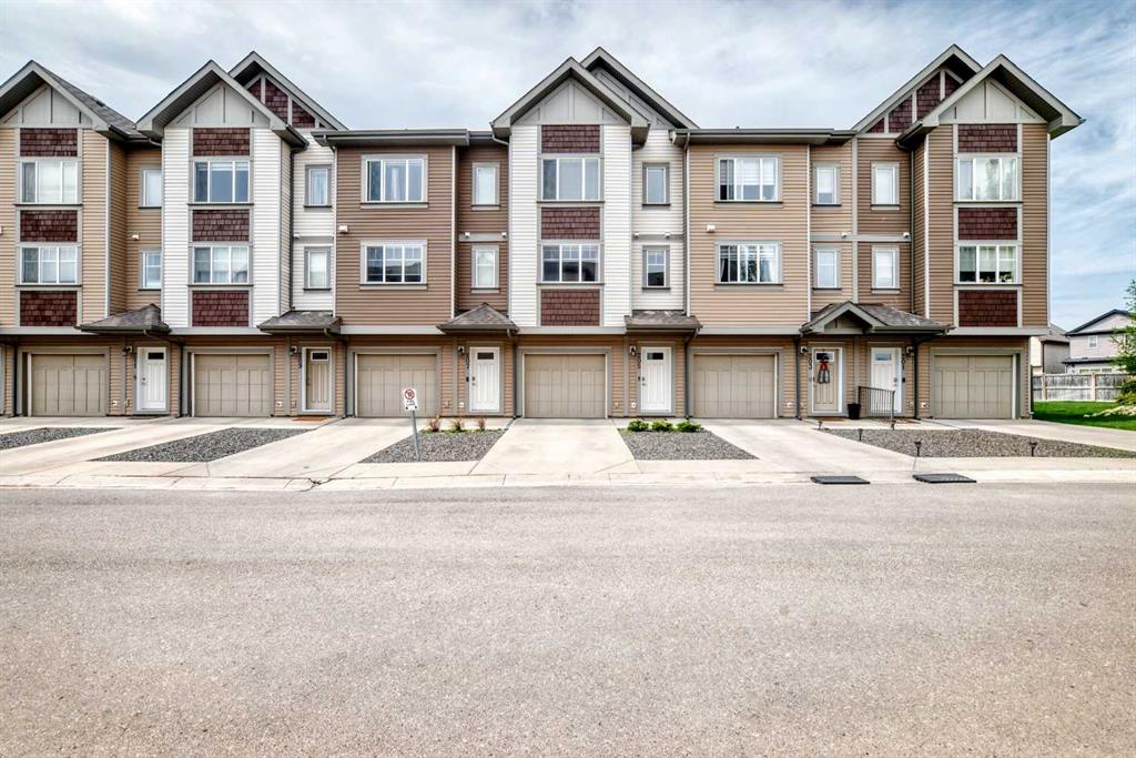 Picture for 205 Copperpond Row SE