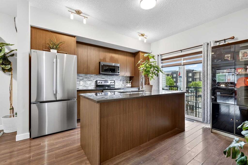 Picture for 337 Taralake Way NE