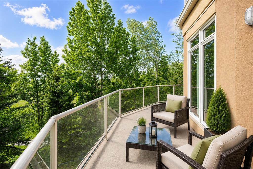Picture for 306, 10 Hemlock Crescent SW