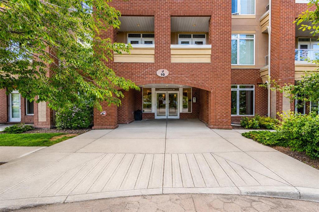 Picture for 306, 10 Hemlock Crescent SW