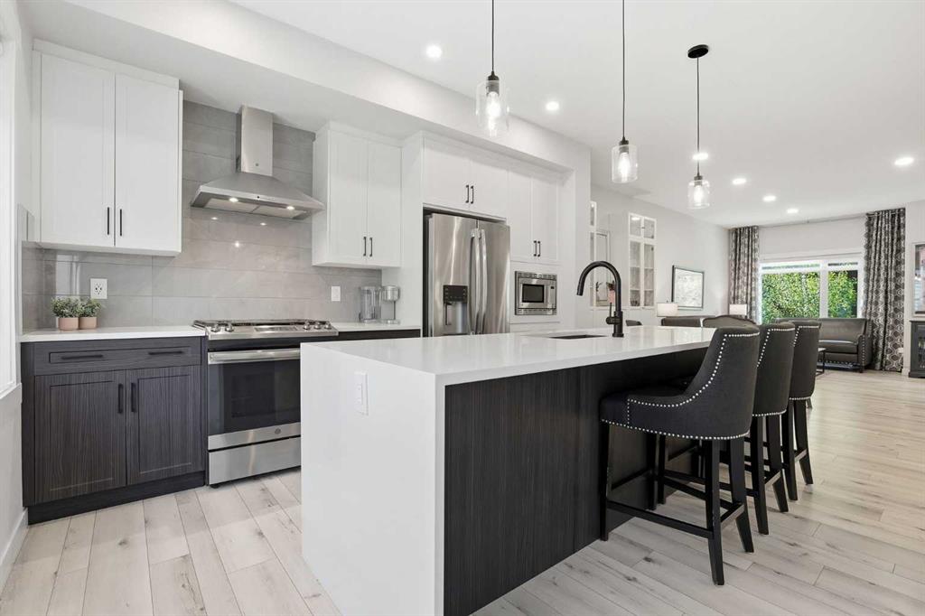 Picture for 808 Greenbriar Common NW