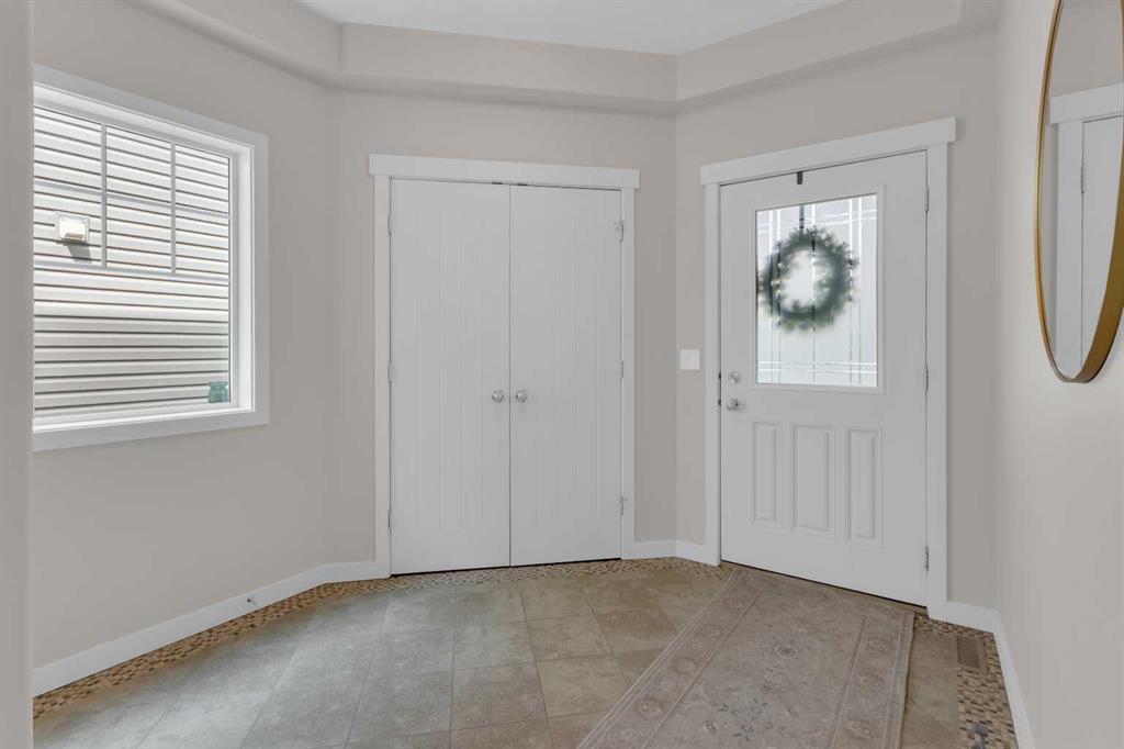 Picture for 1373 Ravenswood Drive SE