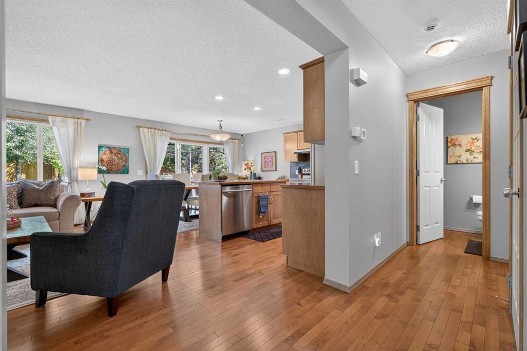 Picture for 60 Tuscany Ridge Crescent NW