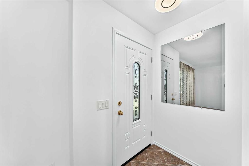 Picture for 10 Erin Ridge Place SE