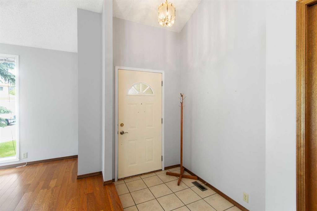 Picture for 32 Del Rio Place NE