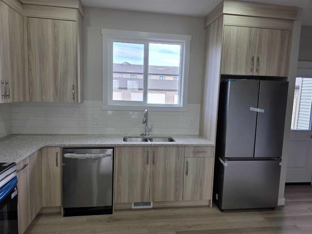 Picture for 156 Belvedere Park SE