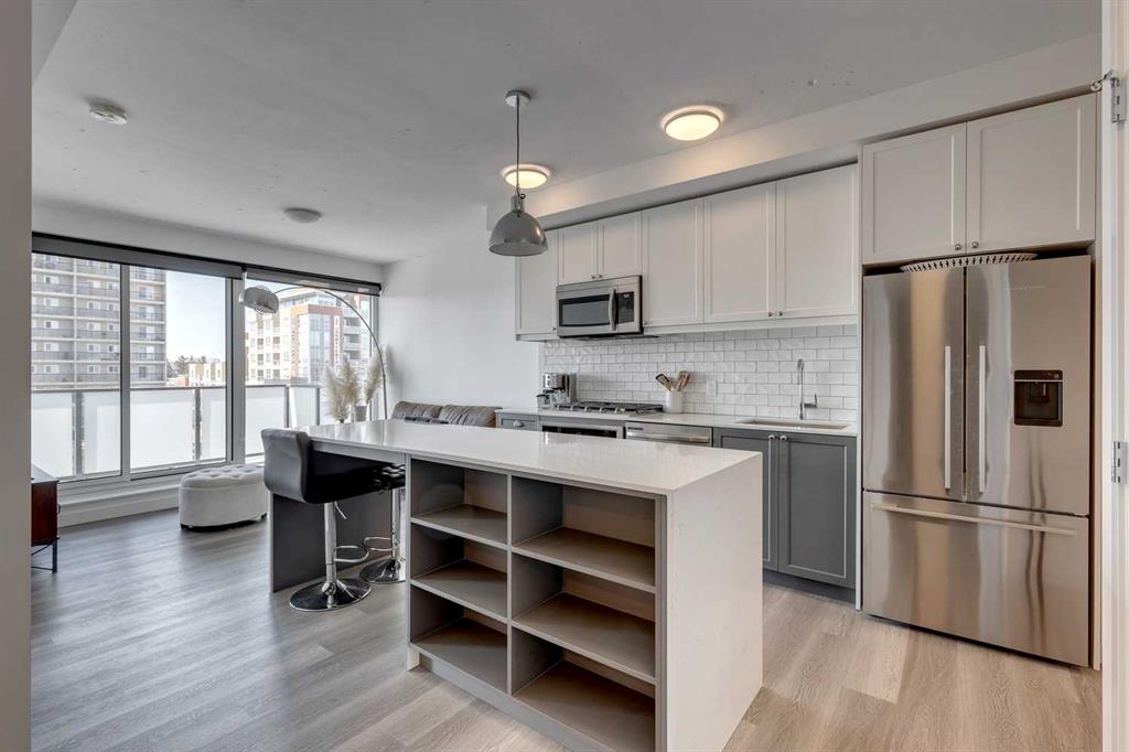 Picture for 510, 327 9A Street NW