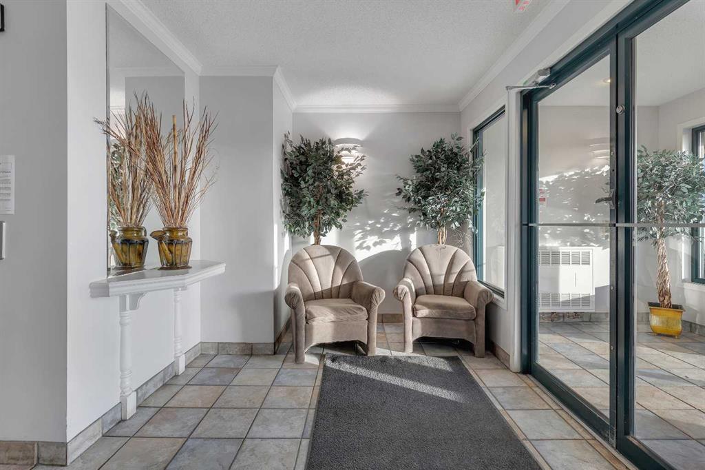 Picture for 313, 7 Harvest Gold Manor NE