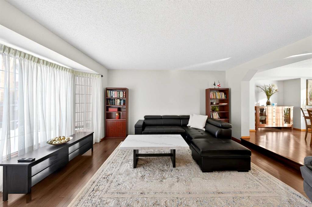 Picture for 36 Edgevalley Place NW