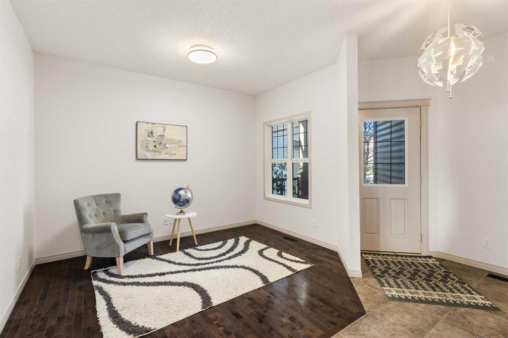 Picture for 21 Panamount Row NW