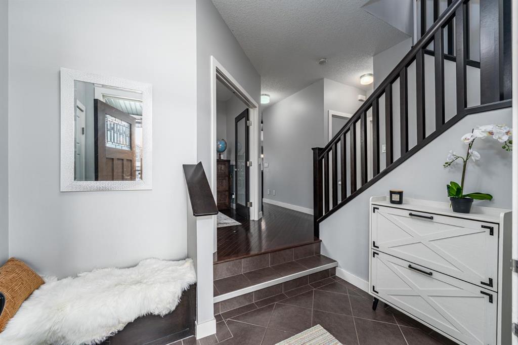 Picture for 370 Williamstown Green NW