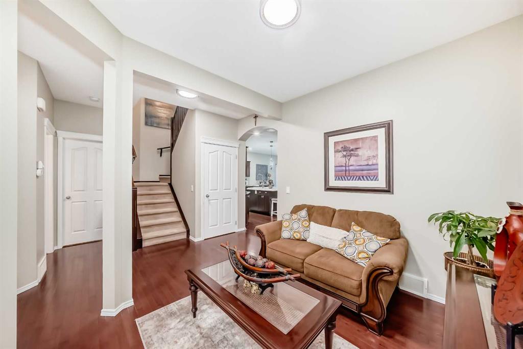 Picture for 719 Panamount Boulevard NW