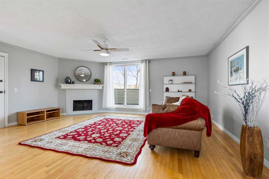 Picture for 703, 1540 29 Street NW