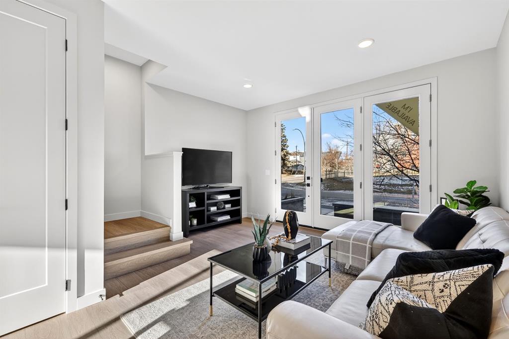 Picture for 643 53 Avenue SW