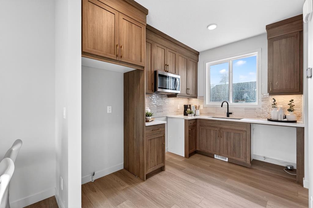 Picture for 643 53 Avenue SW