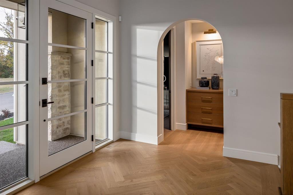 Picture for 2920 Toronto Crescent NW