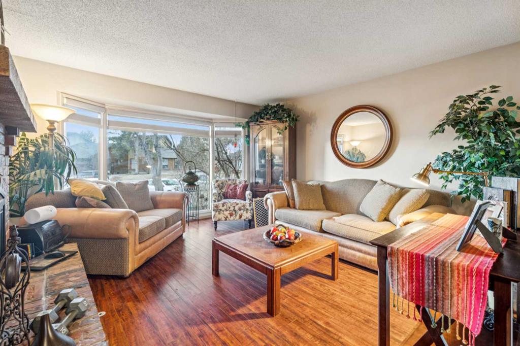 Picture for 119 Whiteridge Place NE