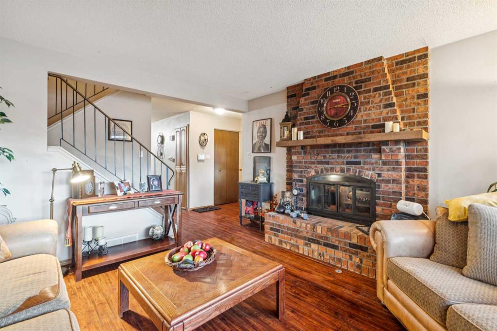 Picture for 119 Whiteridge Place NE