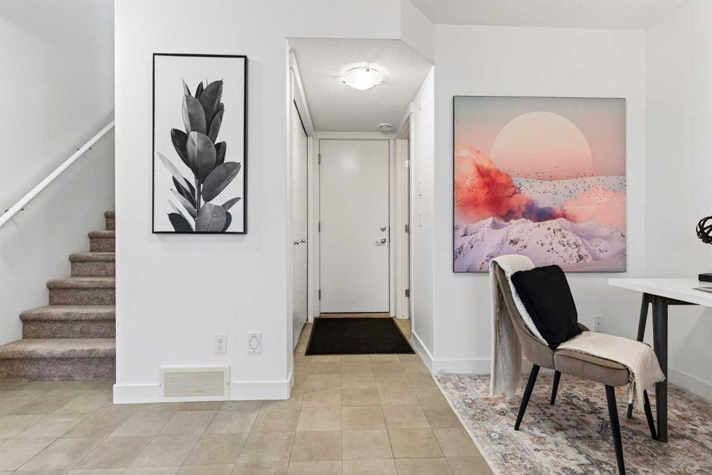 Picture for 404 Redstone View NE