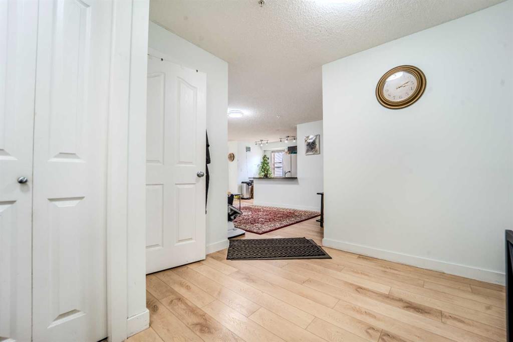 Picture for 201, 7180 80 Avenue NE