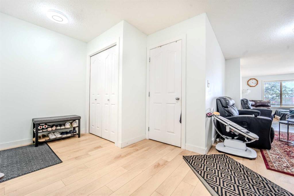 Picture for 201, 7180 80 Avenue NE