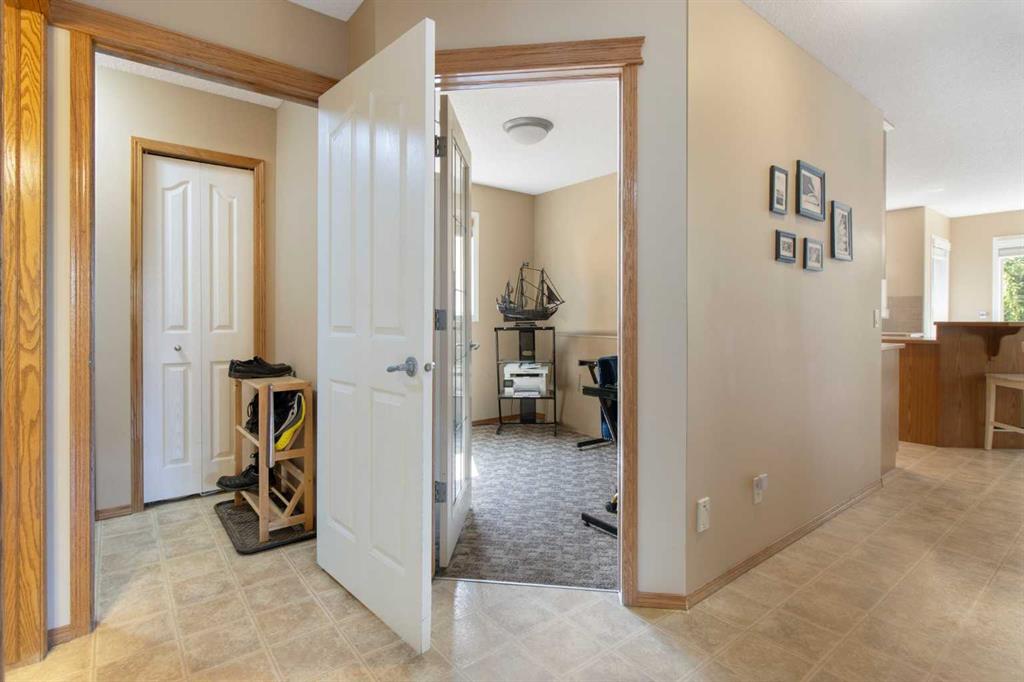 Picture for 235 Everwillow Close SW