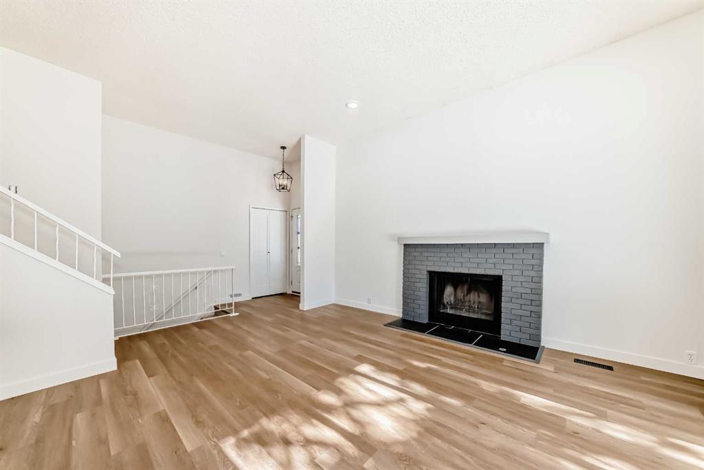 Picture for 52 Cedarwood Place SW