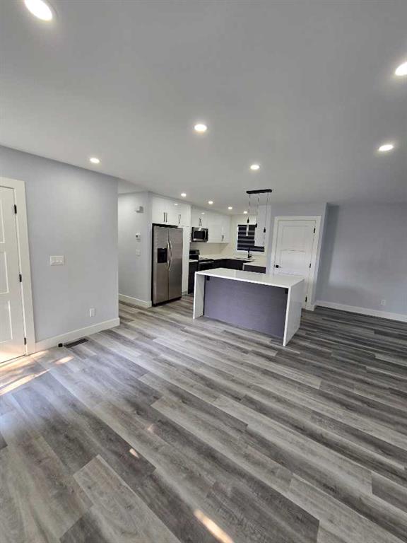 Picture for 327 Rundleview Drive NE