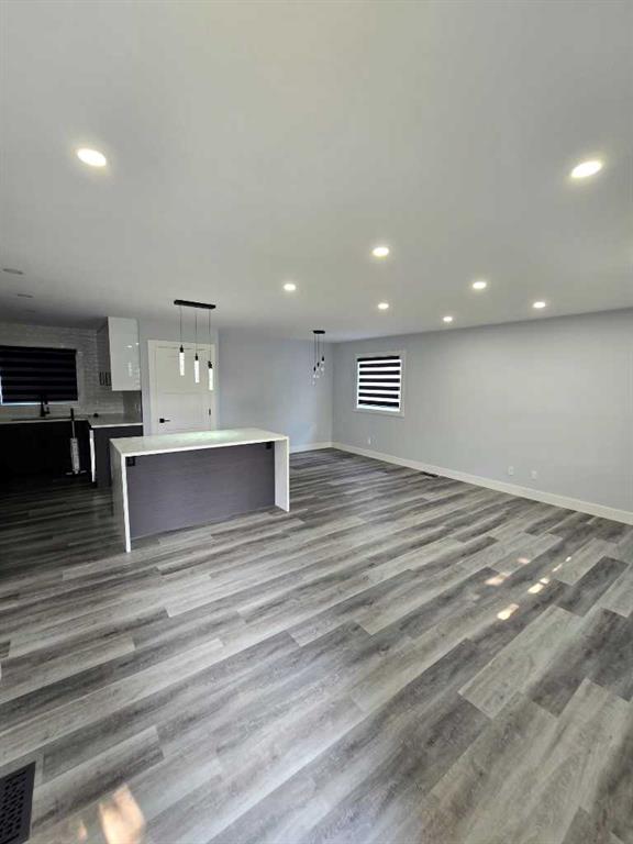 Picture for 327 Rundleview Drive NE
