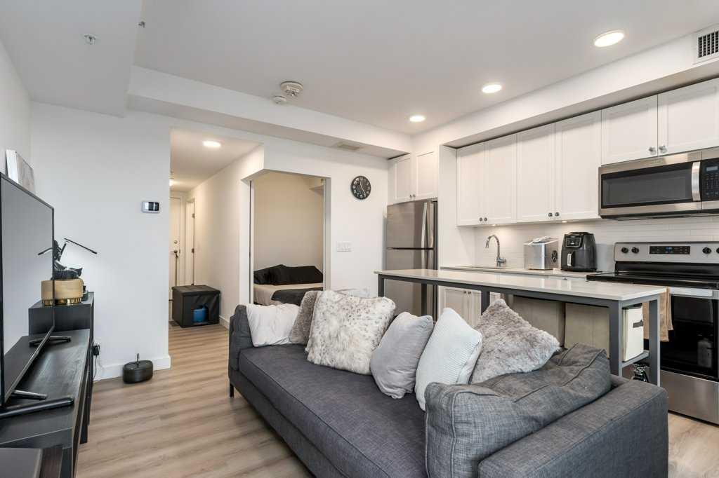 Picture for 608, 123 4 Street NE