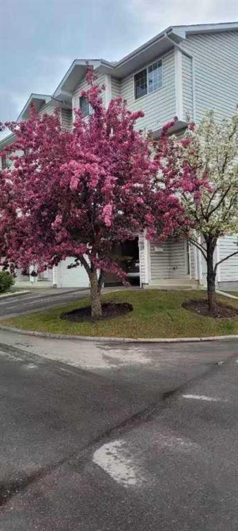 Picture for 404 Hawkstone Manor NW