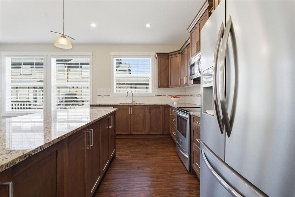 Picture for 403, 110 Coopers Common SW