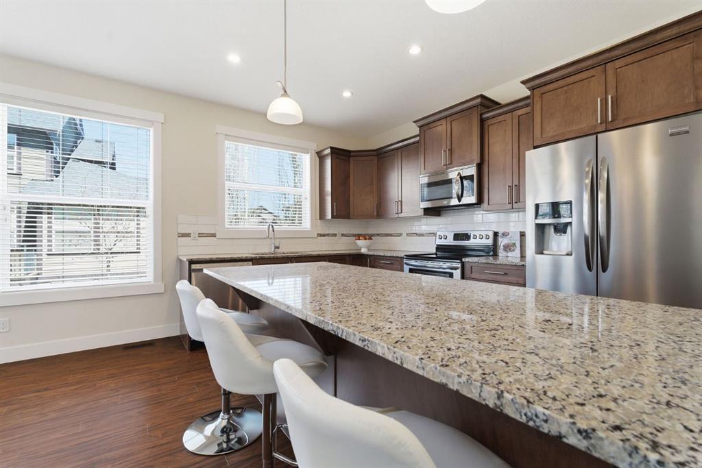 Picture for 403, 110 Coopers Common SW