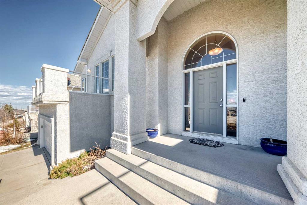 Picture for 92 Hamptons Drive NW