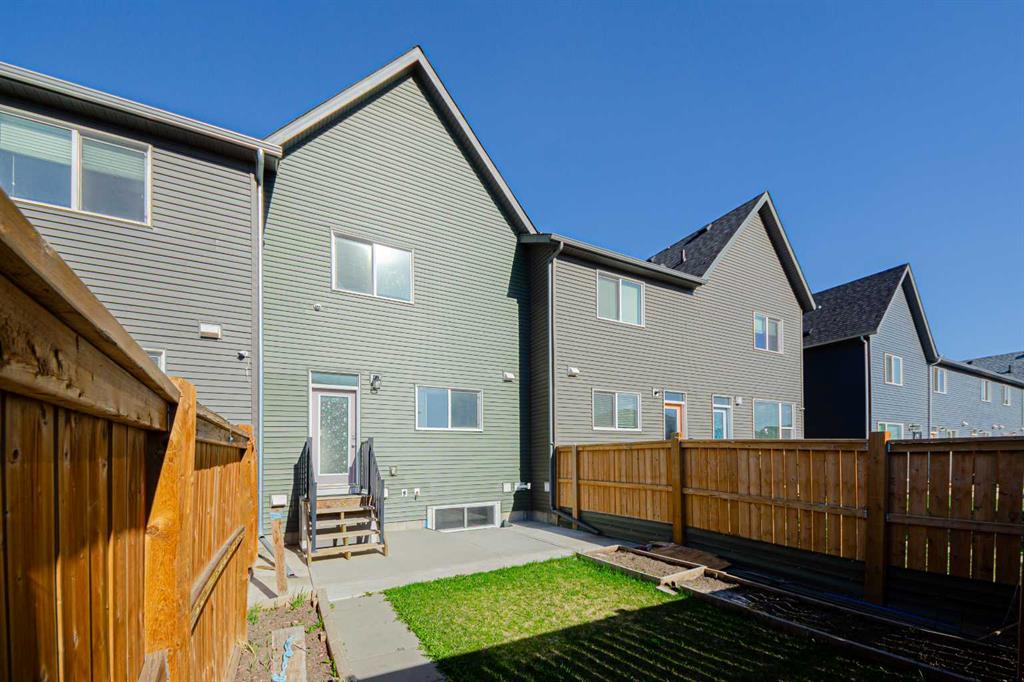Picture for 83 Savanna Park NE