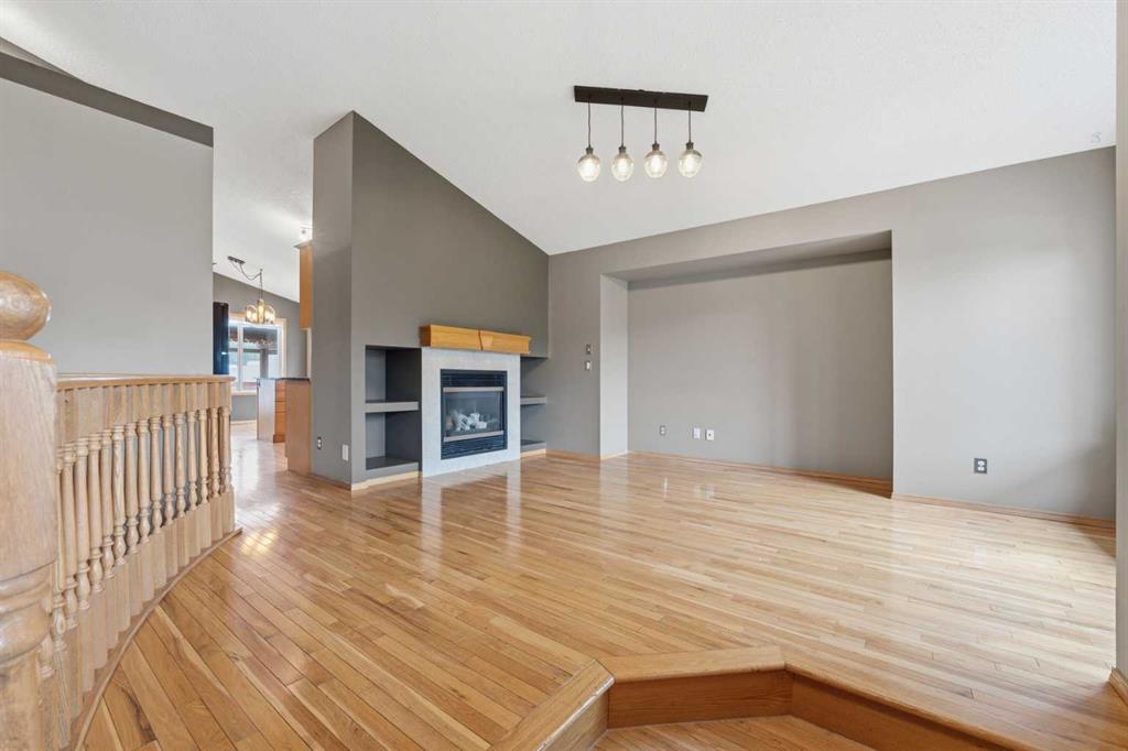 Picture for 203 West Creek Close 