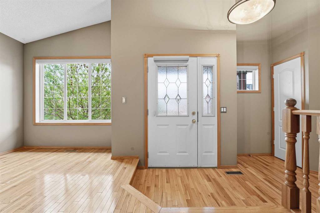 Picture for 203 West Creek Close 